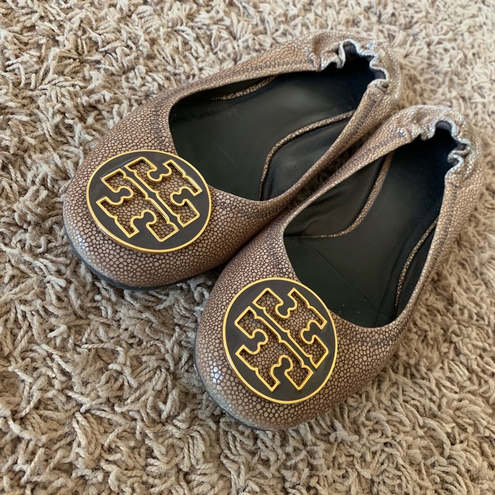 Tory Burch Ray Skin Flats